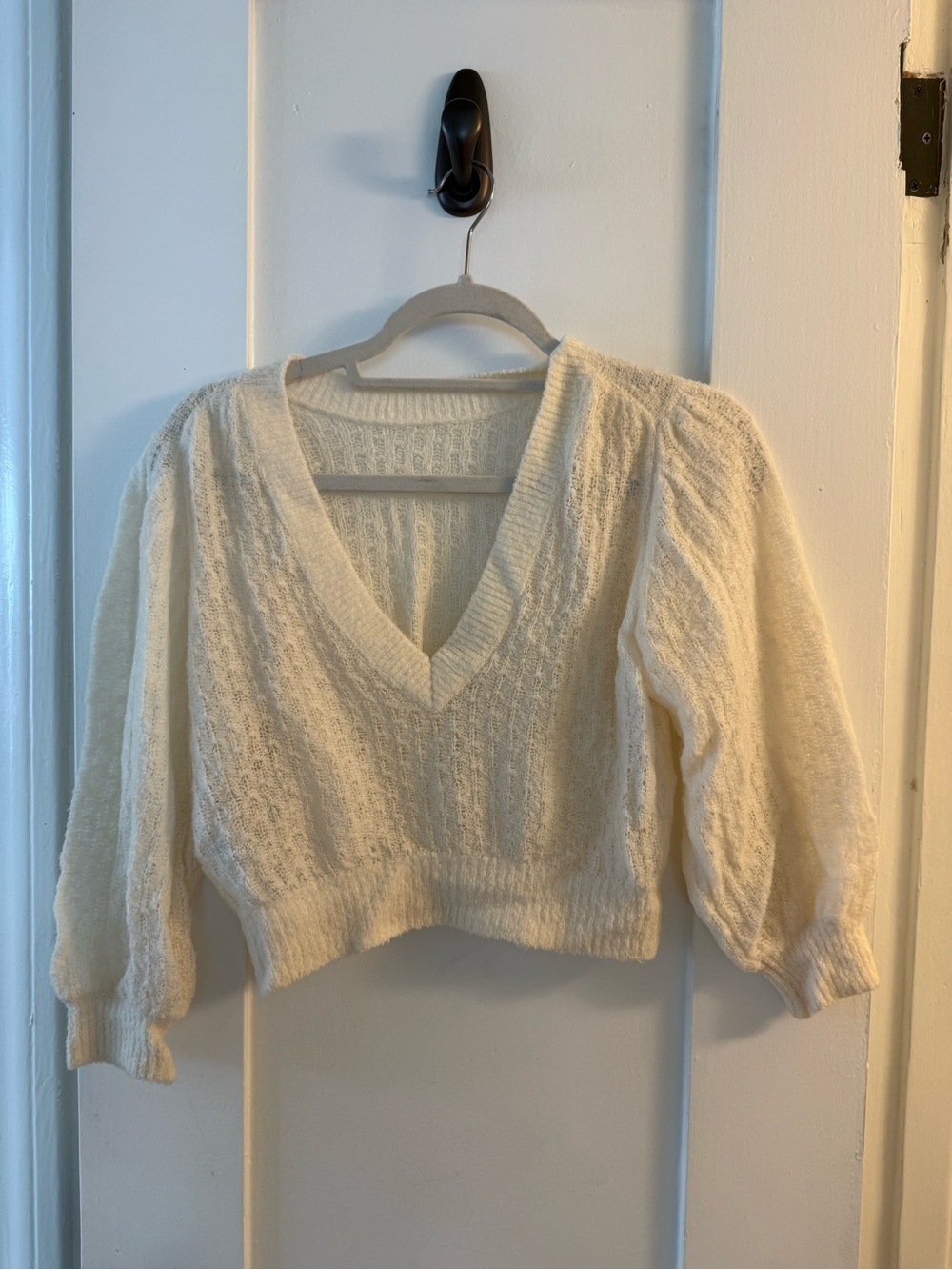 Aritzia Cream Cropped V neck Sweater